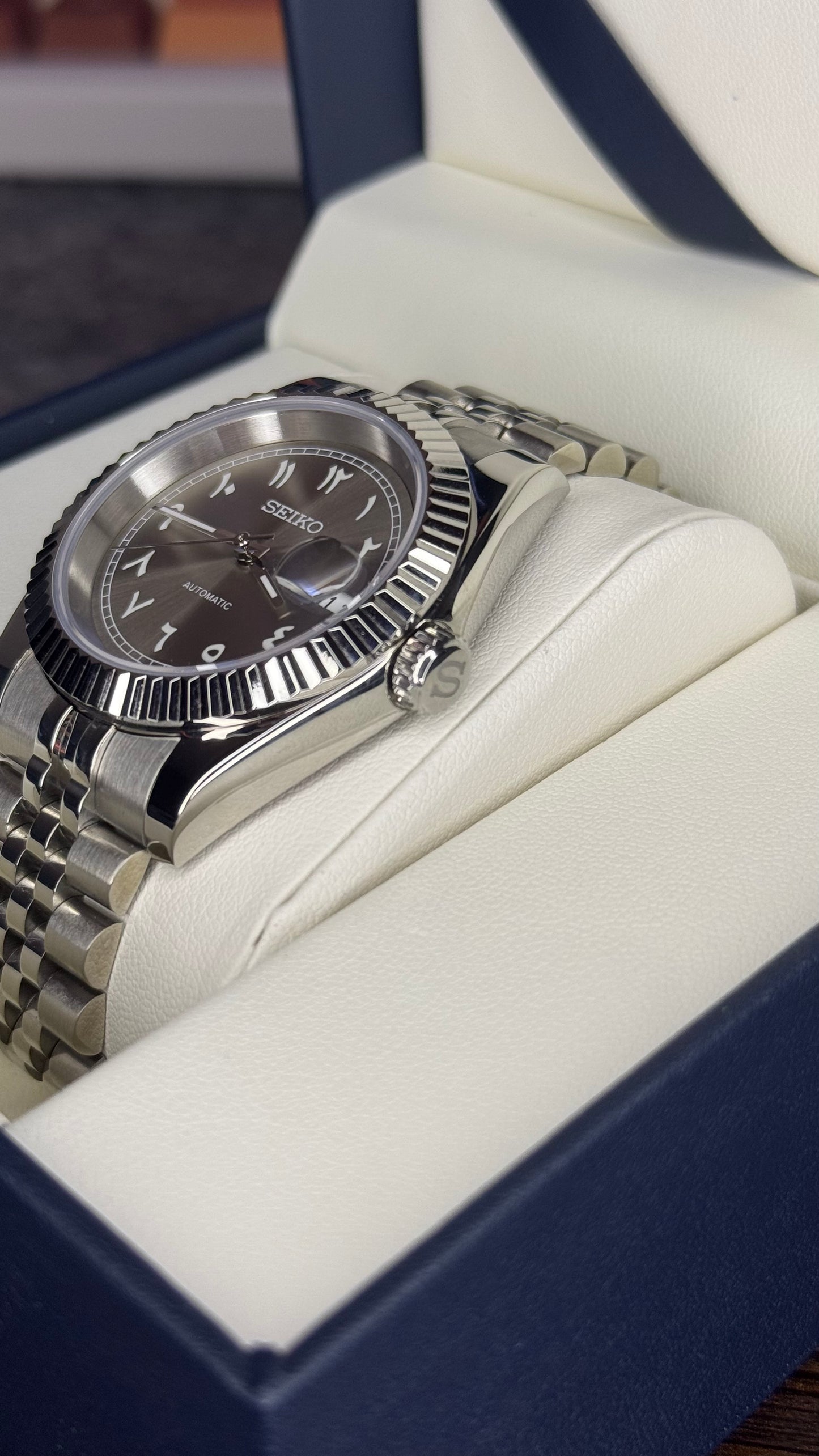 Platinum Silver Arabic Dial